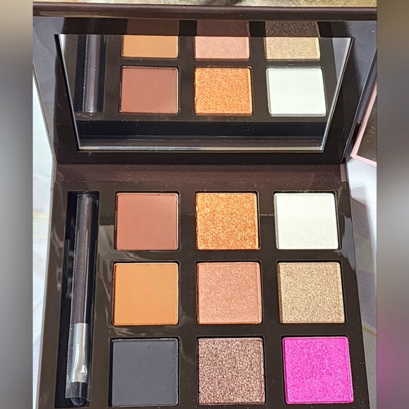 Flesh fleshcolor eye shadow palette NEW - Picture 5 of 7